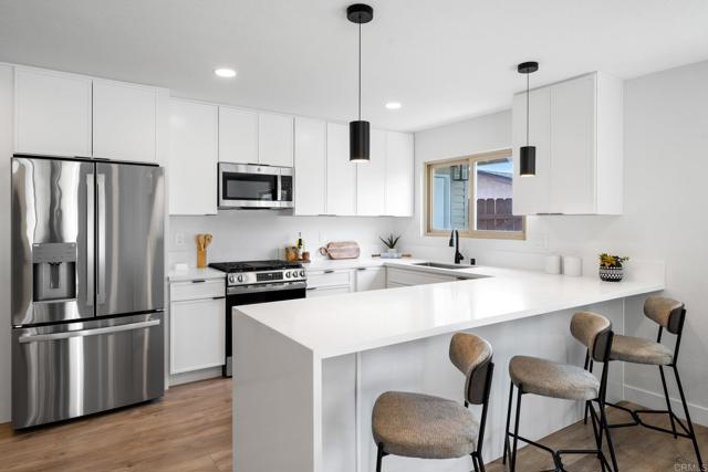 9121 Heatherdale Street, Santee CA: https://media.crmls.org/mediaz/bfa2be89-e70f-4f6b-8f56-ff441ba0d12a.jpg