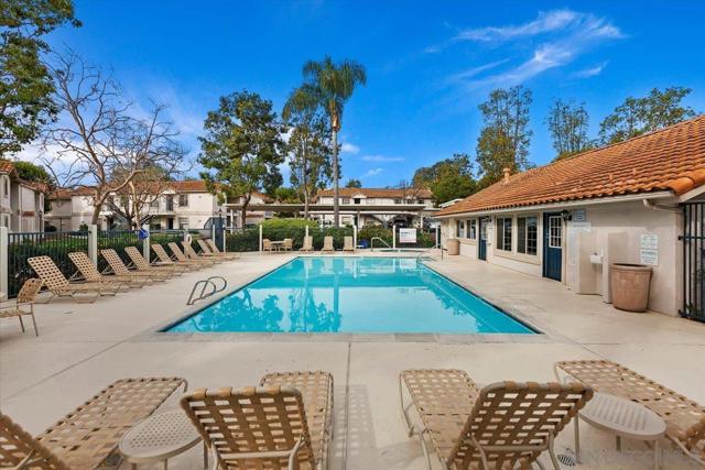 Image 26 of 33 For 10367 Azuaga St  168