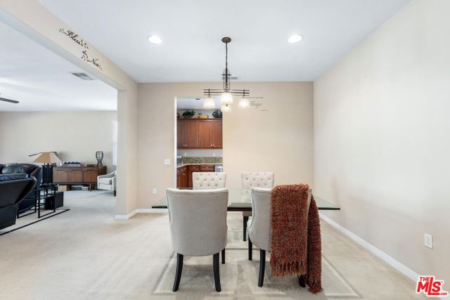 1514 Green Creek Trail, Beaumont CA: https://media.crmls.org/mediaz/bfa36a35-cd28-4394-a9bb-9b818eebfe2e.jpg