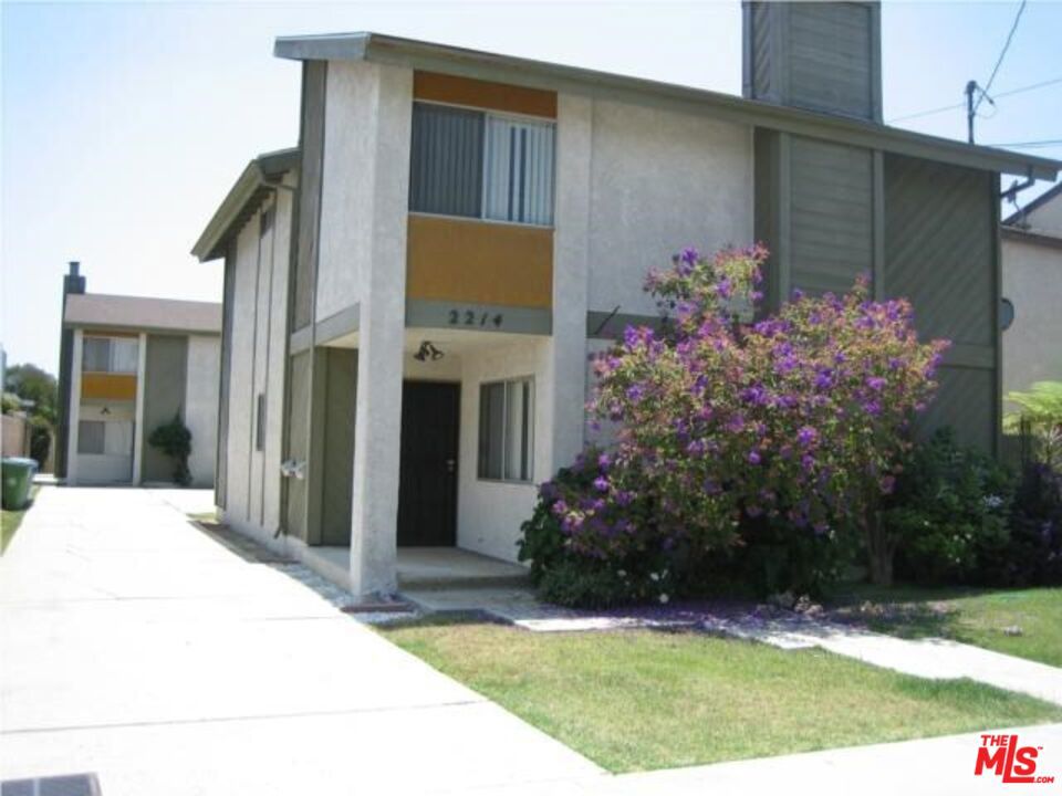 2214 Dufour Avenue #B