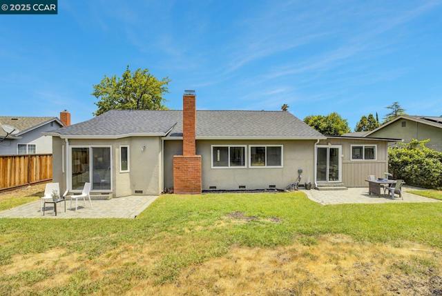 9821 Broadmoor Dr, San Ramon CA: https://media.crmls.org/mediaz/bfa571e4-411c-403e-bdc2-b84321500fad.jpg