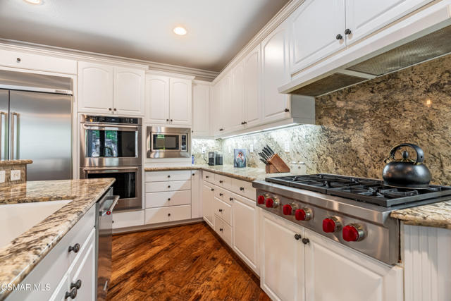 5302 Via Jacinto, Newbury Park CA: https://media.crmls.org/mediaz/bfa5f17f-47dc-4085-b04f-098b3dae15dd.jpg