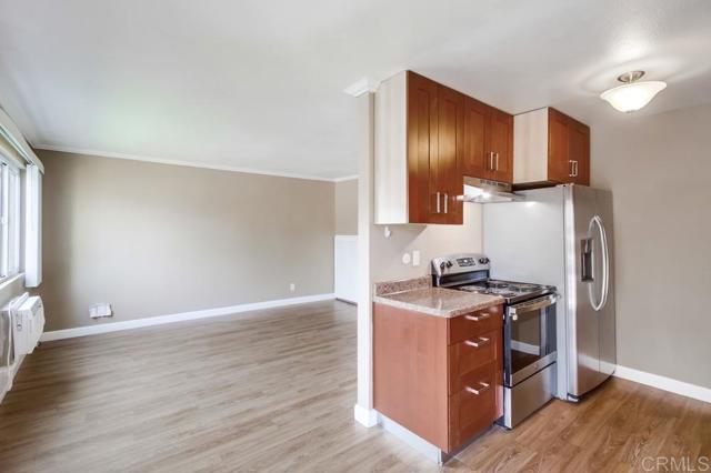 Home for Sale in Lakeside