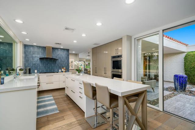 75629 Valle Vista, Indian Wells CA: https://media.crmls.org/mediaz/bfa807b5-b946-475b-8343-979cb6dfe7ca.jpg