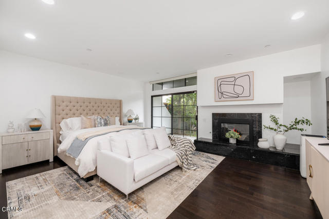 Detail Gallery Image 22 of 32 For 235 S Reeves Dr #104,  Beverly Hills,  CA 90212 - 2 Beds | 2/1 Baths