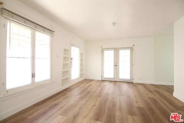 1028 N Hayworth Avenue, West Hollywood CA: https://media.crmls.org/mediaz/bfa8fc66-77c5-4246-b3fa-902dc968e256.jpg