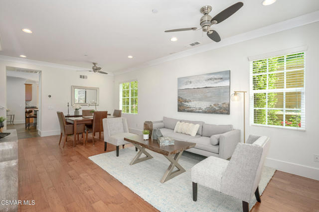 650 Astera Court, Newbury Park CA: https://media.crmls.org/mediaz/bfa99b09-0a41-45a5-aea5-b6ec99495d30.jpg