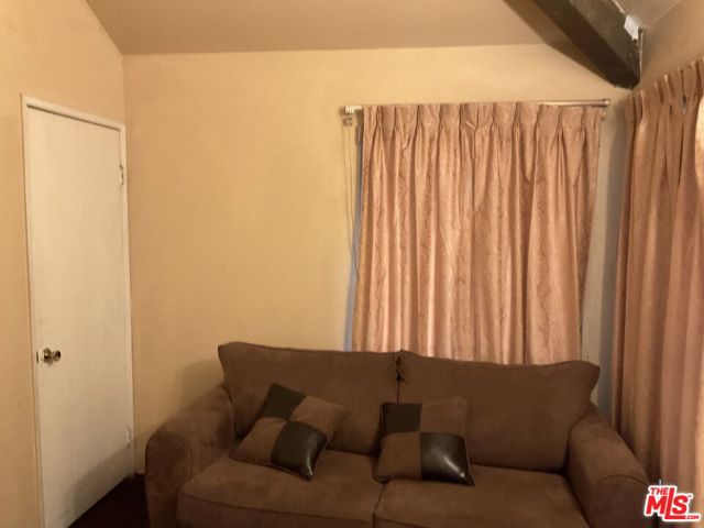 12351 Osborne Street, 23 photo 4