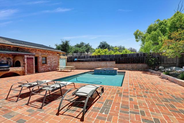 29481 Miller Road, Valley Center CA: https://media.crmls.org/mediaz/bfabf591-2200-4c6f-ac17-ac7730b23c6c.jpg