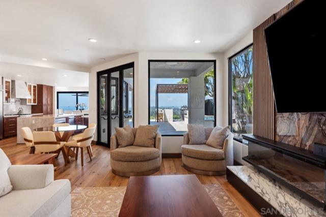 6675 Caminito Lindrick, La Jolla CA: https://media.crmls.org/mediaz/bfac1f81-333d-4bfe-8bdb-15663aee9c23.jpg