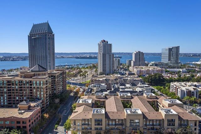 645 Front Street, San Diego CA: https://media.crmls.org/mediaz/bfac842a-b629-4409-a12d-eb7e9223ebc6.jpg
