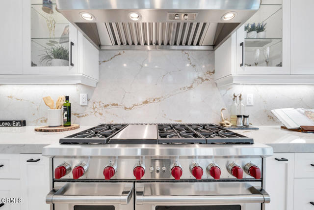 Detail Gallery Image 9 of 70 For 11944 N Red Hawk Ln, Porter Ranch,  CA 91326 - 5 Beds | 5 Baths