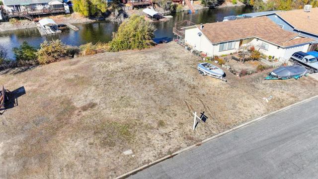 613 Bass Lane, Clearlake Oaks CA: https://media.crmls.org/mediaz/bfadc63d-ae31-4bab-b110-5a606eee6e5c.jpg