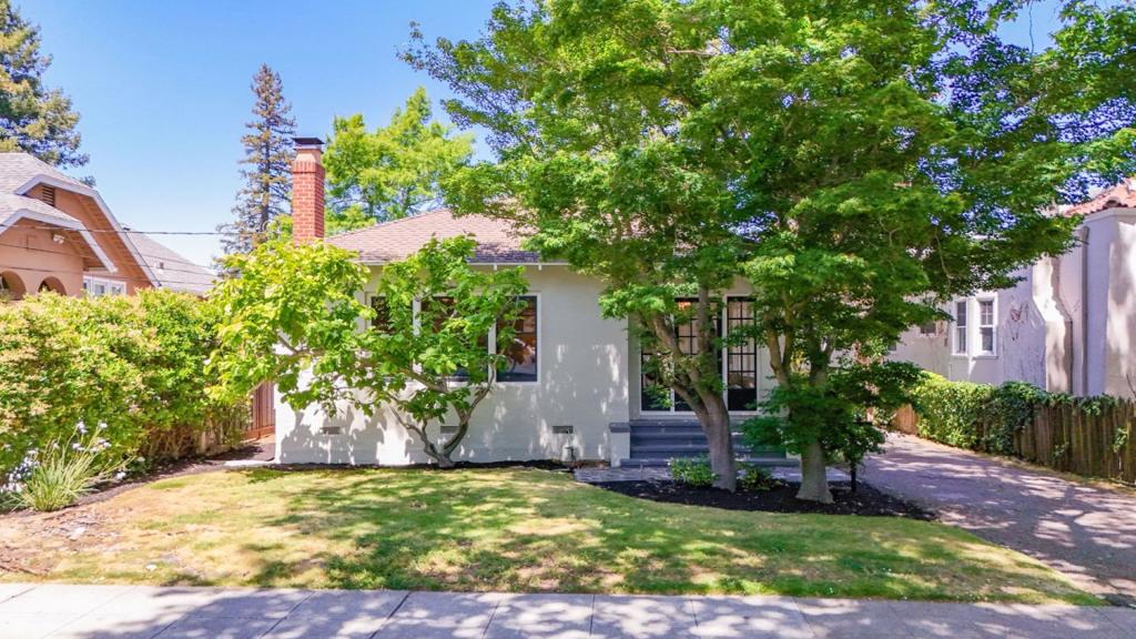 612 Highland Avenue