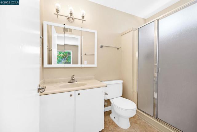 2848 Biddleford Dr, San Ramon CA: https://media.crmls.org/mediaz/bfae5b90-bb57-4883-9f98-503fd7200a51.jpg