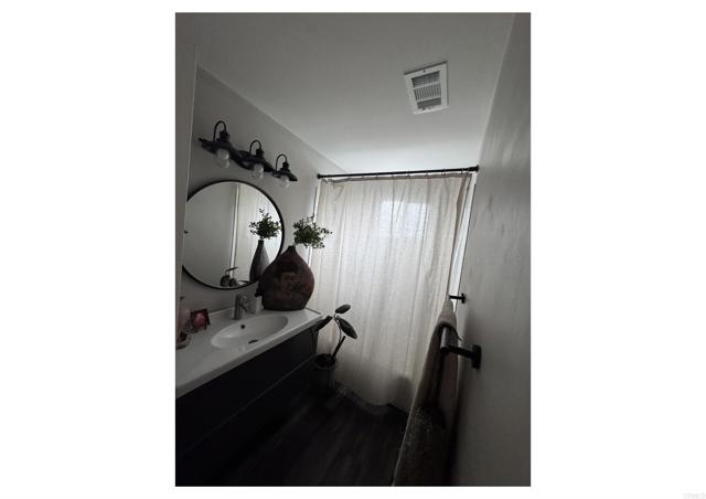 Detail Gallery Image 12 of 24 For 1660 Meadow Road, El Cajon,  CA 92021 - 3 Beds | 2 Baths