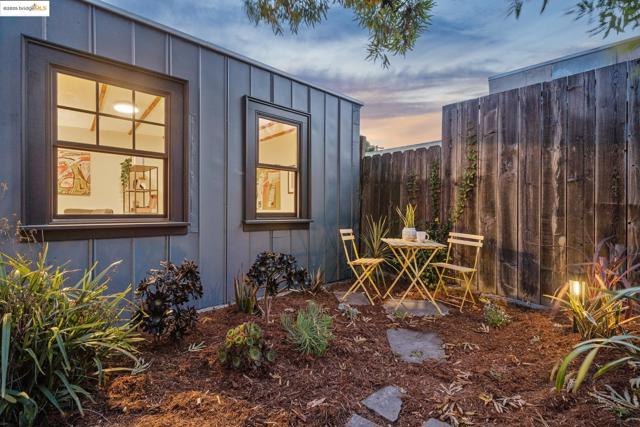 1350 Curtis St, Berkeley CA: https://media.crmls.org/mediaz/bfaec2df-8f09-43be-a0b5-c9b9d0aa08de.jpg