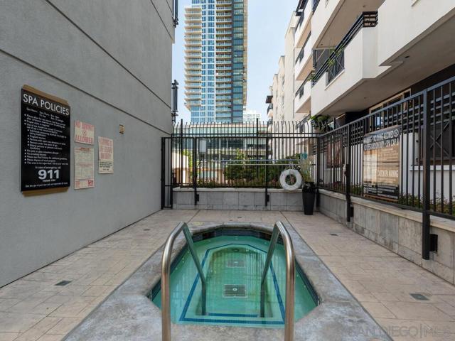 525 11th Ave, San Diego CA: https://media.crmls.org/mediaz/bfaf7cb7-4358-4e0a-b980-3f6dd3432589.jpg