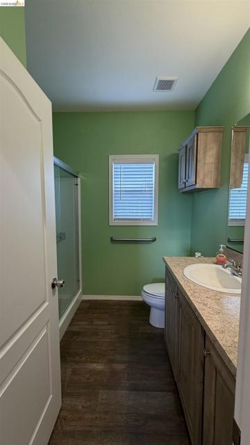 4449 S Carpenter RD, Modesto CA: https://media.crmls.org/mediaz/bfb00335-26a1-4adf-a1d8-e6d62b7bbf71.jpg