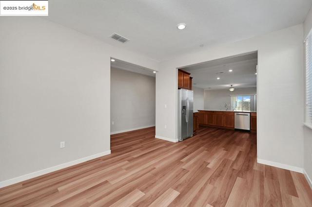 2291 Revival Lane, Rio Vista CA: https://media.crmls.org/mediaz/bfb08a23-1fbf-442e-86f1-8ca26a744cfe.jpg