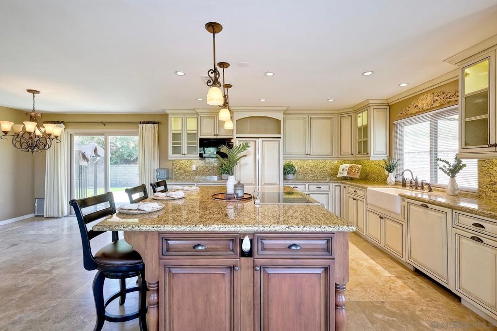 MLS #250034774SD image #7