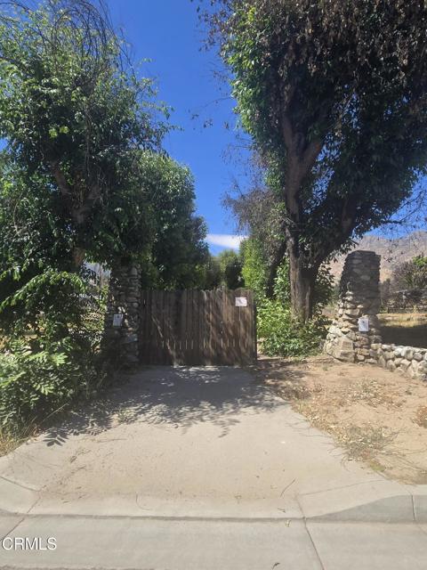 3015 Highview Avenue, Altadena CA: https://media.crmls.org/mediaz/bfb23b32-bc6a-4ec5-bf25-bf49a7e18f9b.jpg