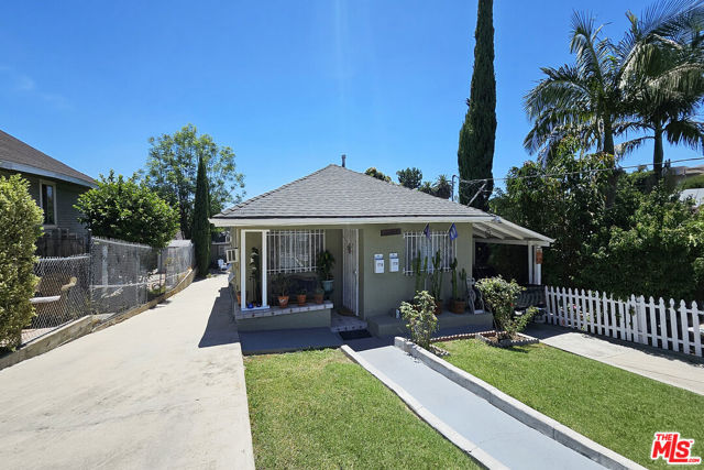 1716 Grafton Street, Los Angeles CA: https://media.crmls.org/mediaz/bfb29d34-3ff3-4362-8915-c3cc480217b1.jpg