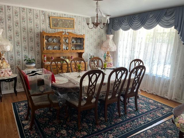 2337 Dundee Drive, Santa Clara CA: https://media.crmls.org/mediaz/bfb3e949-e39e-44fa-b396-5a1029b37e02.jpg