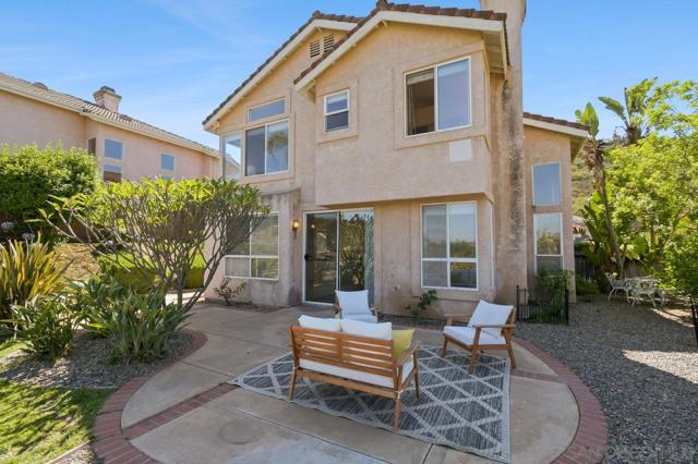 13583 Scarsdale Way, San Diego CA: https://media.crmls.org/mediaz/bfb45e9c-72bf-458d-b972-583efffb7489.jpg