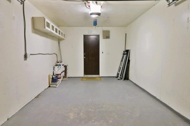 284 Rosewood Court, Hayward CA: https://media.crmls.org/mediaz/bfb49d3f-0dd7-4975-b65f-13cfde844ef2.jpg