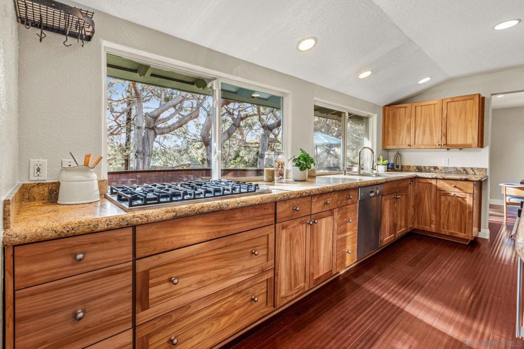 2036 Christy - photo 11