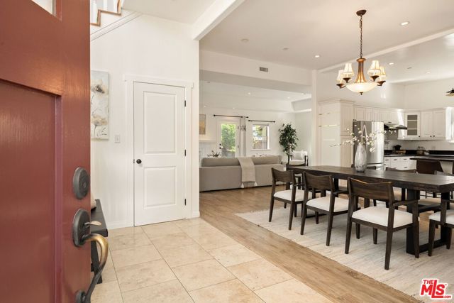 4224 Madison Avenue, Culver City CA: https://media.crmls.org/mediaz/bfb56aa8-42fb-4319-80b8-2ab355de4a96.jpg