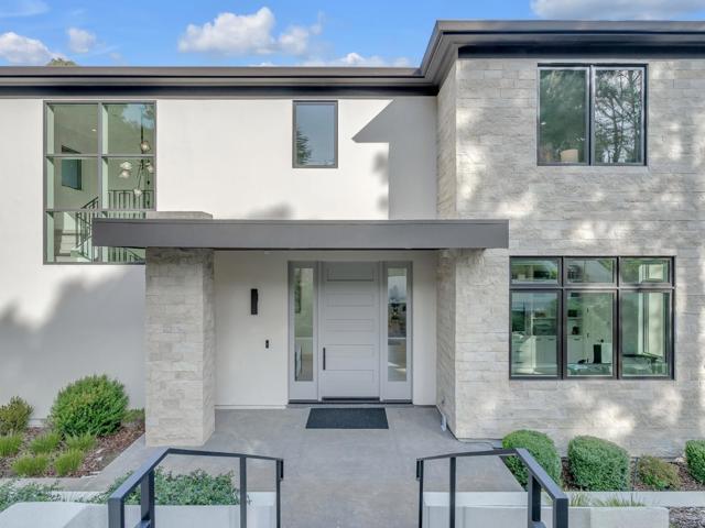 60 Glengarry Way, Hillsborough CA: https://media.crmls.org/mediaz/bfb579a5-63ad-4d7d-b84d-79267be82084.jpg