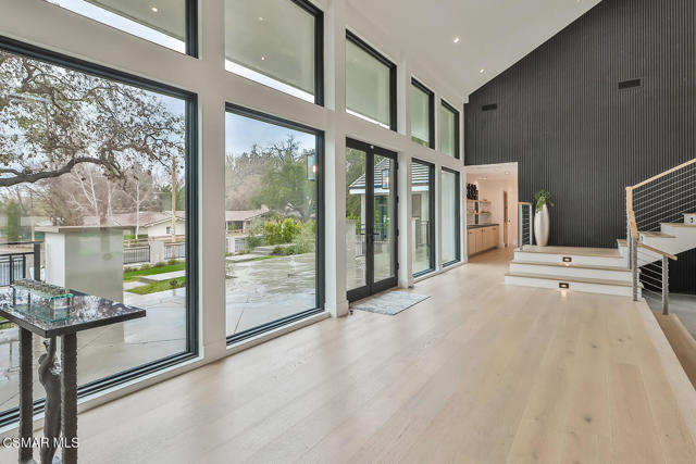 31754 Foxfield Drive, Westlake Village CA: https://media.crmls.org/mediaz/bfb67613-b9dc-4216-a3ec-eaed62be5a54.jpg