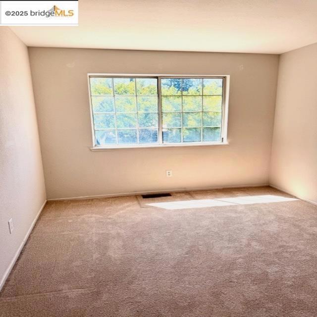 4907 Ridgeview Drive, Antioch CA: https://media.crmls.org/mediaz/bfb74533-ebfe-47d4-9749-6859af240893.jpg