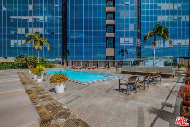 1100 Wilshire Boulevard, Los Angeles CA: https://media.crmls.org/mediaz/bfb80da4-13e0-44a6-a8d1-4bdab7cefde7.jpg