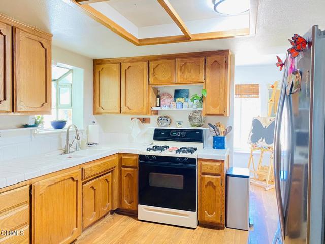 Detail Gallery Image 8 of 29 For 18300 Grant Pl, Tehachapi,  CA 93561 - 3 Beds | 2 Baths