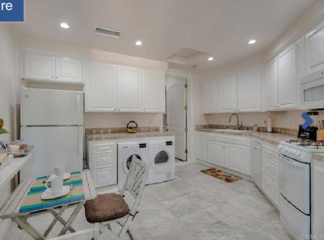 13645 Paseo De La Huerta, Poway CA: https://media.crmls.org/mediaz/bfbaf8d2-ef4f-4b61-a645-92d3ded7cff4.jpg