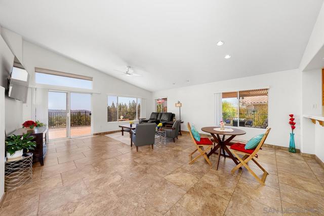 2617 LOBELIA RD, Alpine CA: https://media.crmls.org/mediaz/bfbc5585-b903-42ff-9c29-aa069c11495b.jpg