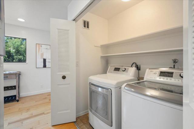 50 Horgan Avenue, Redwood City CA: https://media.crmls.org/mediaz/bfbc85c7-8d9d-4ab4-a180-061487d053ba.jpg