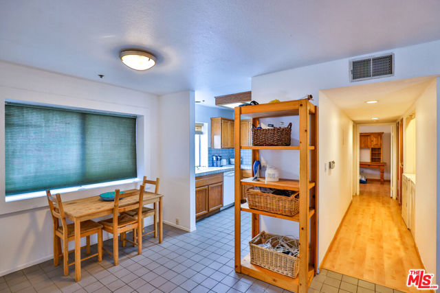 10911 BLUFFSIDE Drive, 1 photo 4