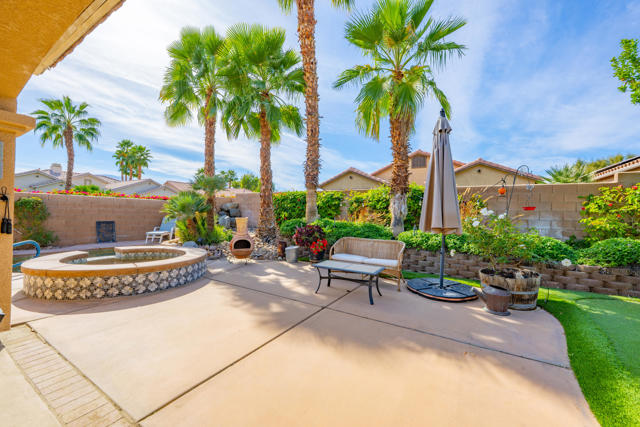 45595 Banff Springs Street, Indio CA: https://media.crmls.org/mediaz/bfbd2175-a412-4096-8843-850800fbf6f3.jpg