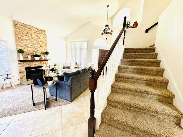 Detail Gallery Image 6 of 24 For 1984 Casablanca Ct, Vista,  CA 92081 - 3 Beds | 2/1 Baths