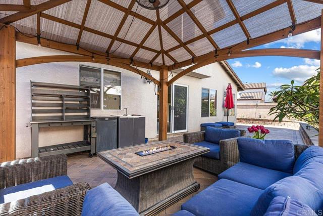 Detail Gallery Image 27 of 41 For 2268 Poppy Hills Dr, Chula Vista,  CA 91915 - 3 Beds | 2/1 Baths