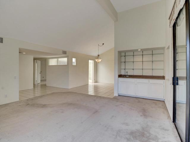 35738 Calle Montigo, Cathedral City CA: https://media.crmls.org/mediaz/bfbe2b6e-5477-4ef8-8dae-775dbba447de.jpg