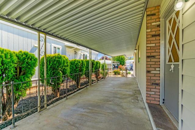 2097 Dalis Drive, Concord CA: https://media.crmls.org/mediaz/bfbfff93-af56-4059-b4ca-8d1d4a4f4263.jpg