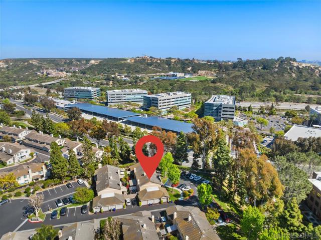 3731 Caminito Carmel Lndg, San Diego CA: https://media.crmls.org/mediaz/bfc0eff3-4781-49e3-a11e-1f61281126ff.jpg