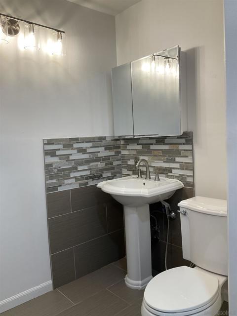 2600 Torrey Pines Rd., La Jolla CA: https://media.crmls.org/mediaz/bfc1485c-5b41-41a2-90fe-0b460b07590c.jpg