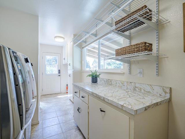 20150 Tarawild Court, Prunedale CA: https://media.crmls.org/mediaz/bfc15694-df09-4c05-b690-74e80b860b09.jpg