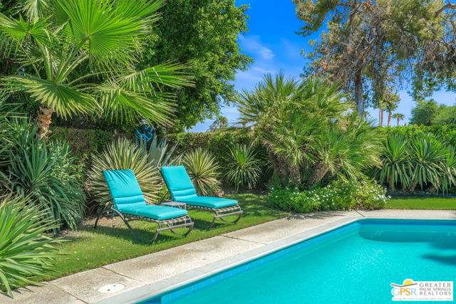 2072 S Bobolink Lane, Palm Springs, CA 92264